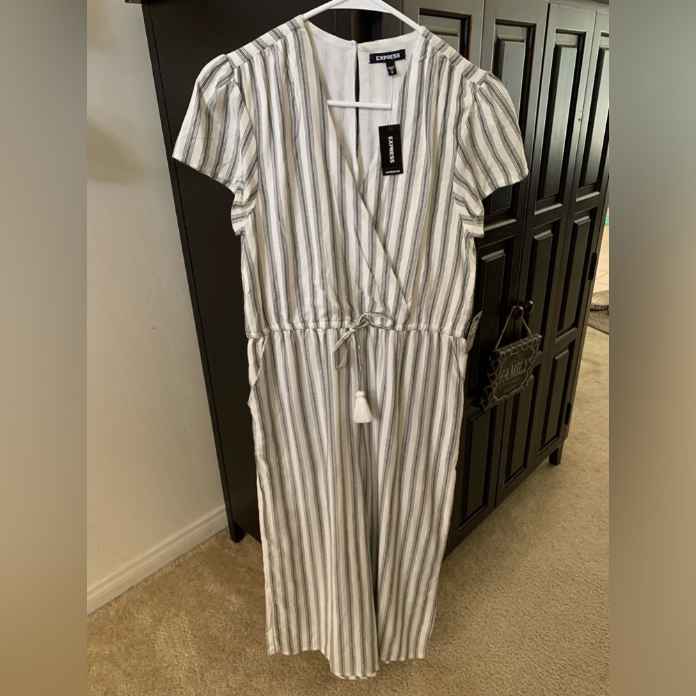EXPRESS Rayon/Cotton Striped Jumpsuit Women’s SzS NEW One Piece